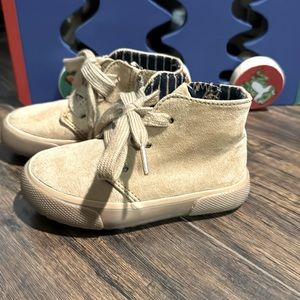 Cat and jack boys boots size 5c